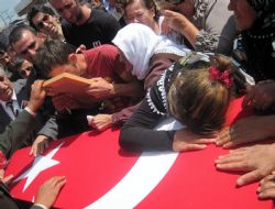 Şehit Gülder dualarla uğurlandı